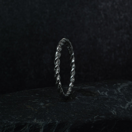 Twisted Ring